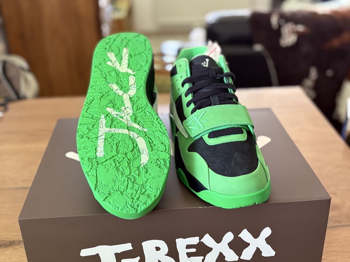 Nike Scarpe da uomo: Jumpman Travis green spark 45eu/11us – Nuovo e nell'imballaggio originale da La Tour-de-Trême venduto da ben_kn6s 5