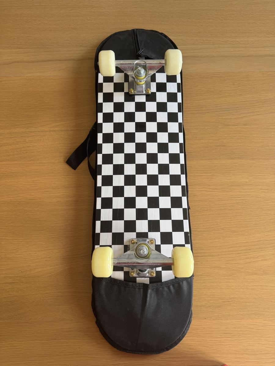 Skateboards: Skateboard  – Neu (gemäss Beschreibung) aus Liestal von lea_j9xn 1