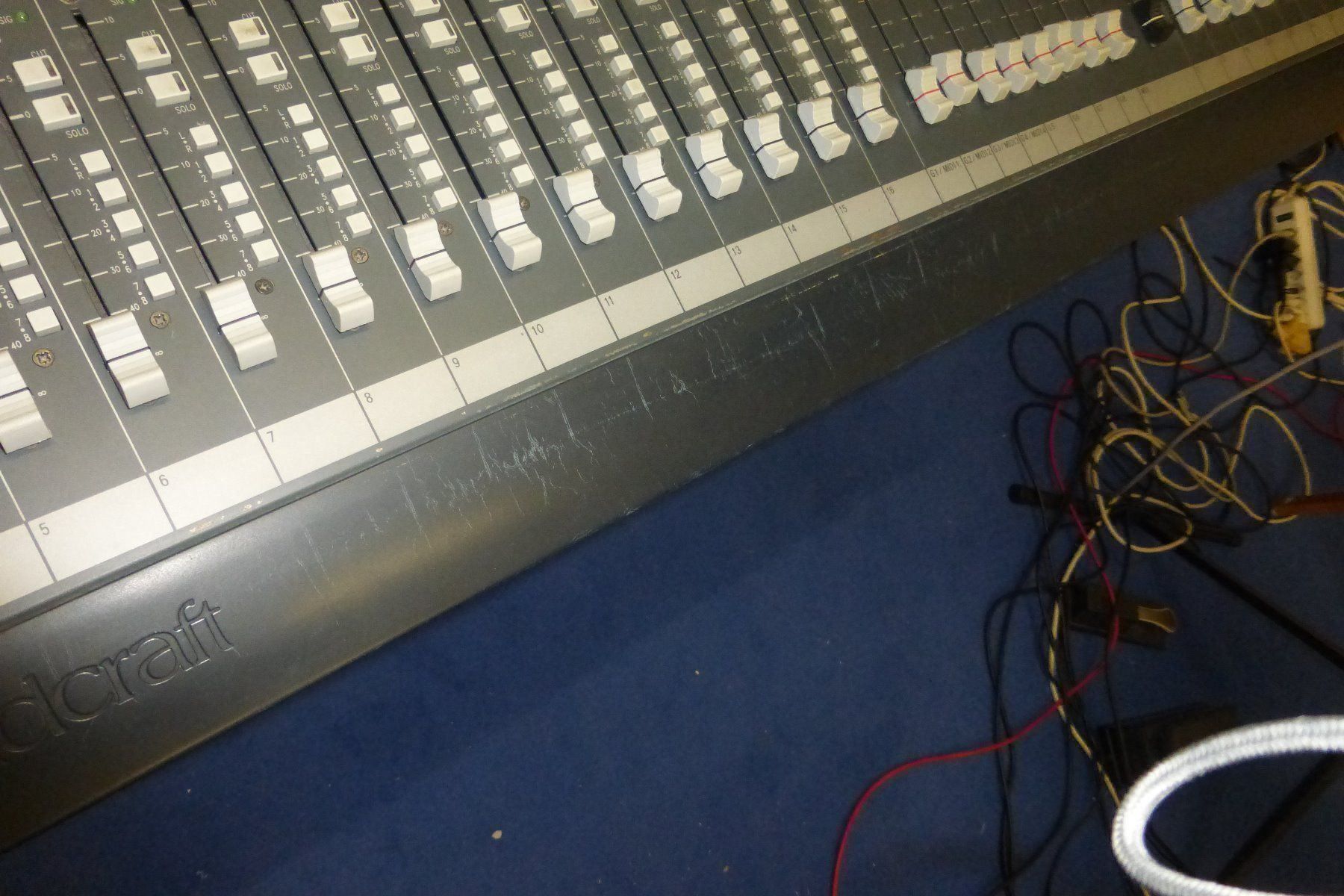 Soundcraft Console di mixaggio: Soundcraft Ghost Analoges Mischpult – Usato da Zumikon venduto da psisound 5
