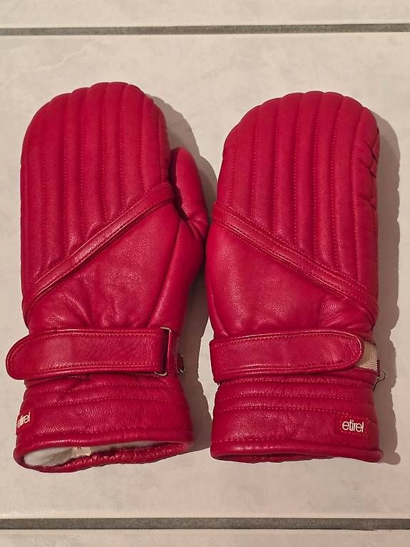 Guanti: Handschuhe, Grösse 8, Fausthandschuhe, Etirel – Usato da Urtenen-Schönbühl venduto da ger_bx2c