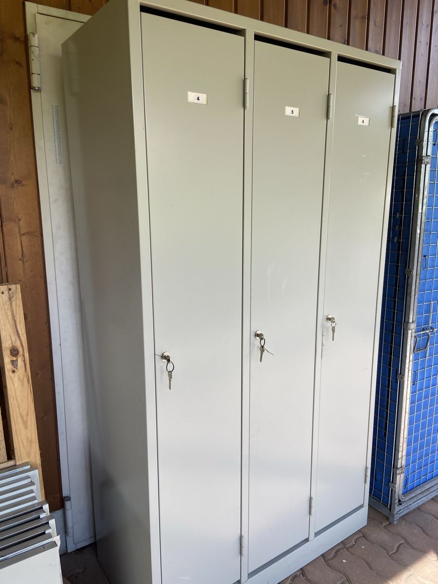 Garderobe: Lot de deux garde-robe  – Gebraucht aus Epauvillers von Crap2
