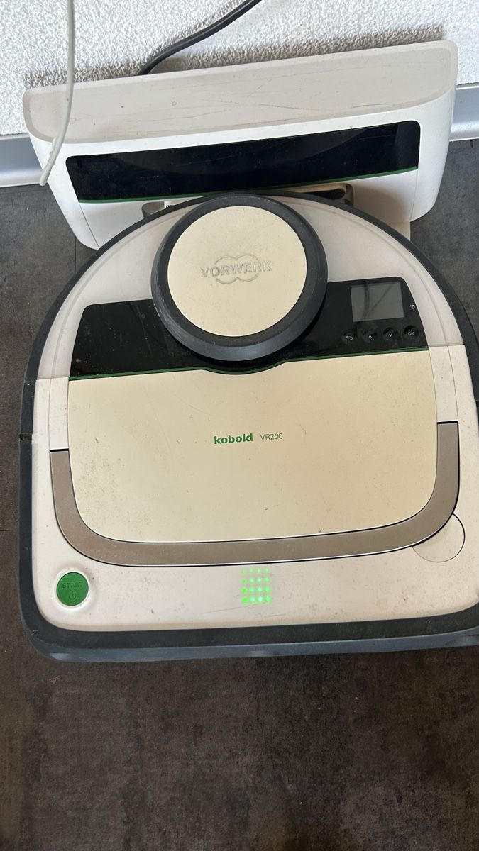 Vorwerk Aspirapolveri & Accessori: Vorwerk Kobold VR 100 – Usato da Lyss venduto da the_5q6p 1
