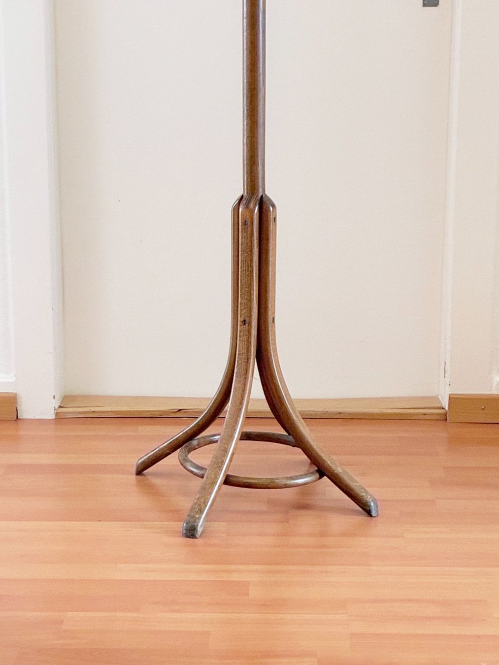 Porte manteau: Kleiderständer aus Holz – D'occasion à Zürich par vinz_ 2