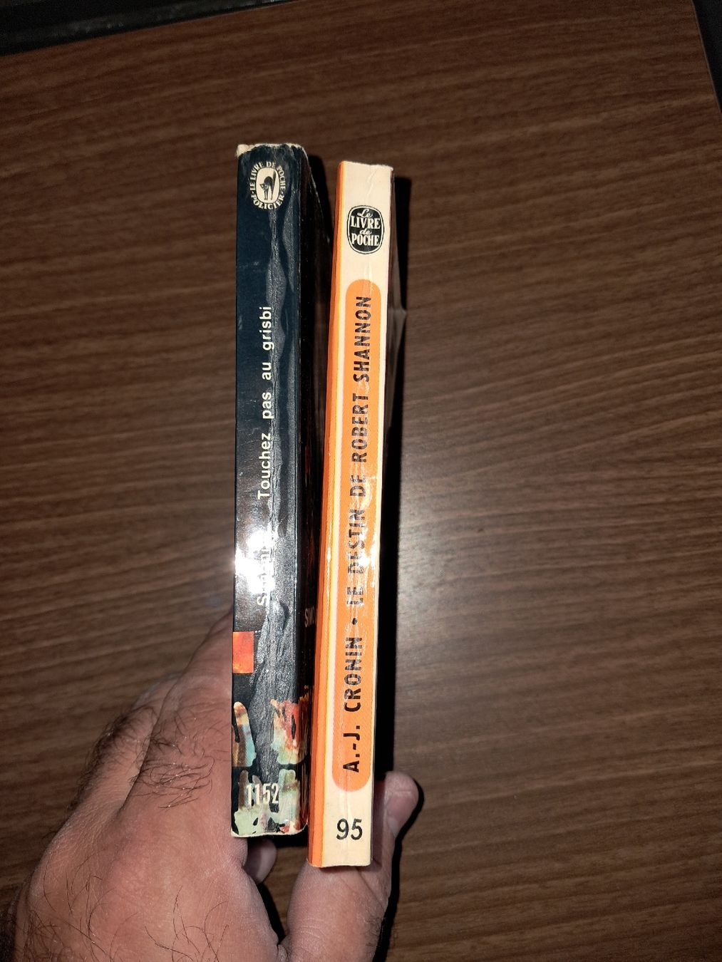 Libri: Lot de 2 romans policier – Usato da Le locle venduto da juliensaran 1