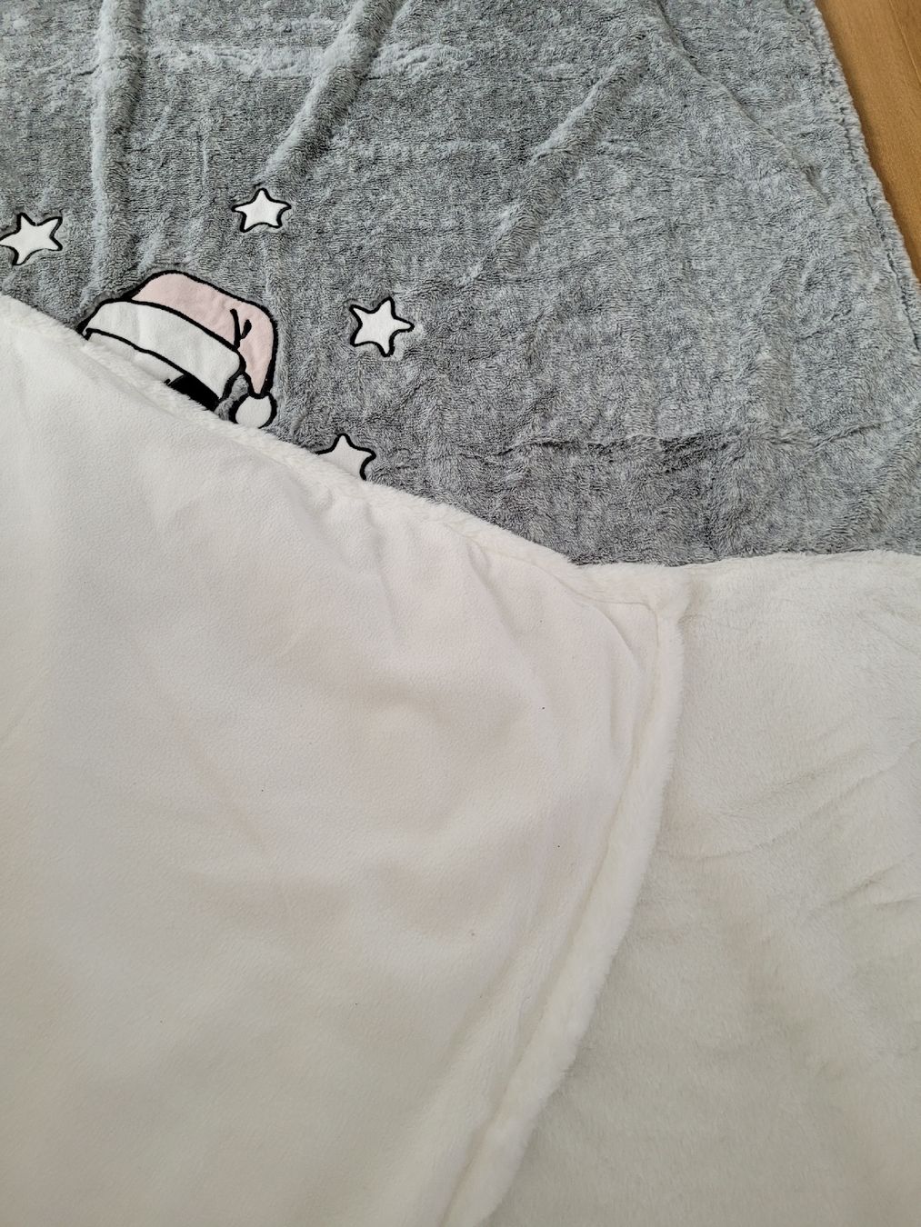 Disney Decken: Decke Snoopy grau-weiss Neu – Neu und originalverpackt aus Bennau von Moonshine_68 2