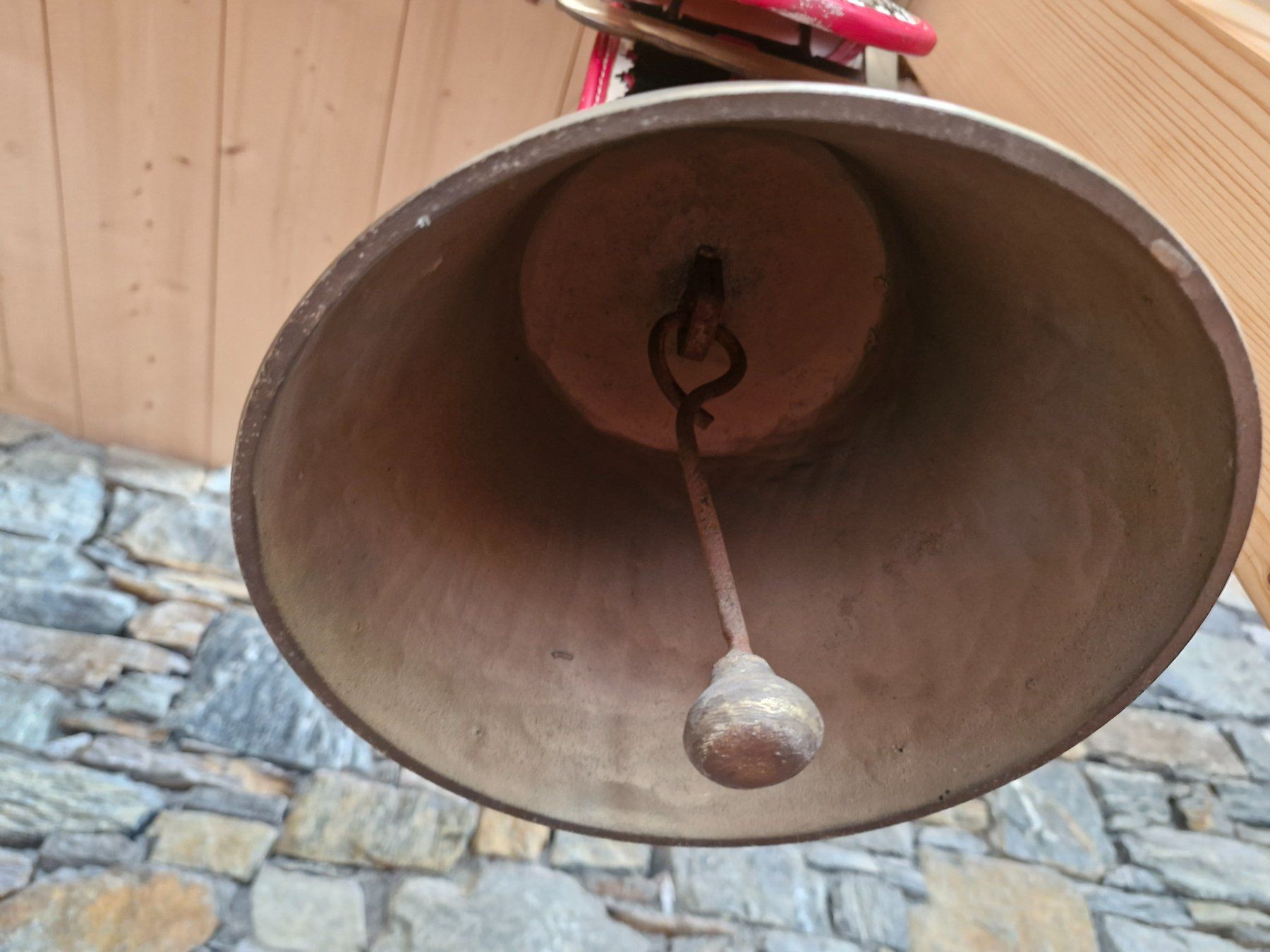 Cloches & sonnailles: Glocke Treichel – D'occasion à Guarda par rue_bpd7 3