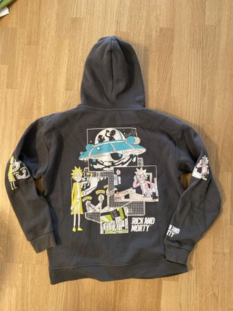 Rick and Morty Pull&Bear Hoodie Gr. M Top Zustand!