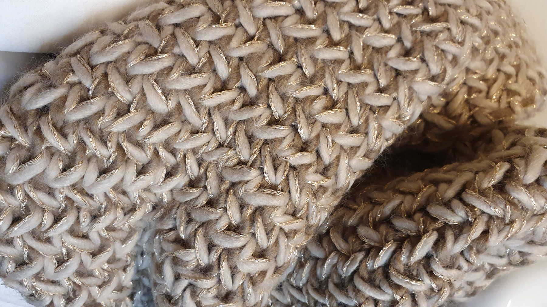 Foulard & Sciarpe: 🌺 Schal 🌺 – Nuovo (secondo la descrizione) da Wald ZH venduto da CapLux 2