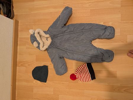 Baby snowsuit H&M grey size 80 used with 2 hats