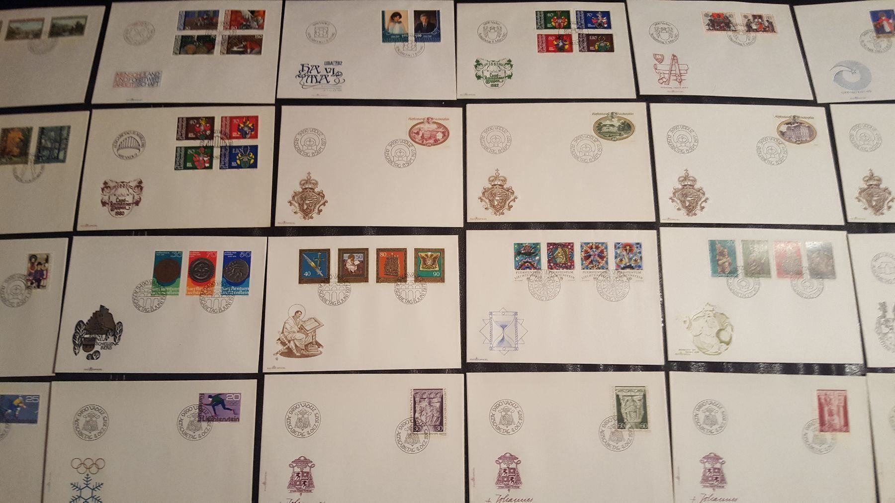 Tutti i francobolli: 60 verschiedene FDC Liechtenstein – Usato da Remetschwil venduto da Hofiii 1