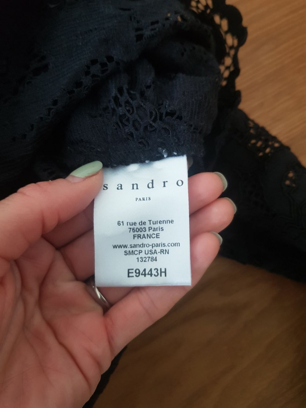 Sandro Top: Sandro Spitzen Crop Top – Usato da Eschenbach SG venduto da SanFranciscoCalifornia 2