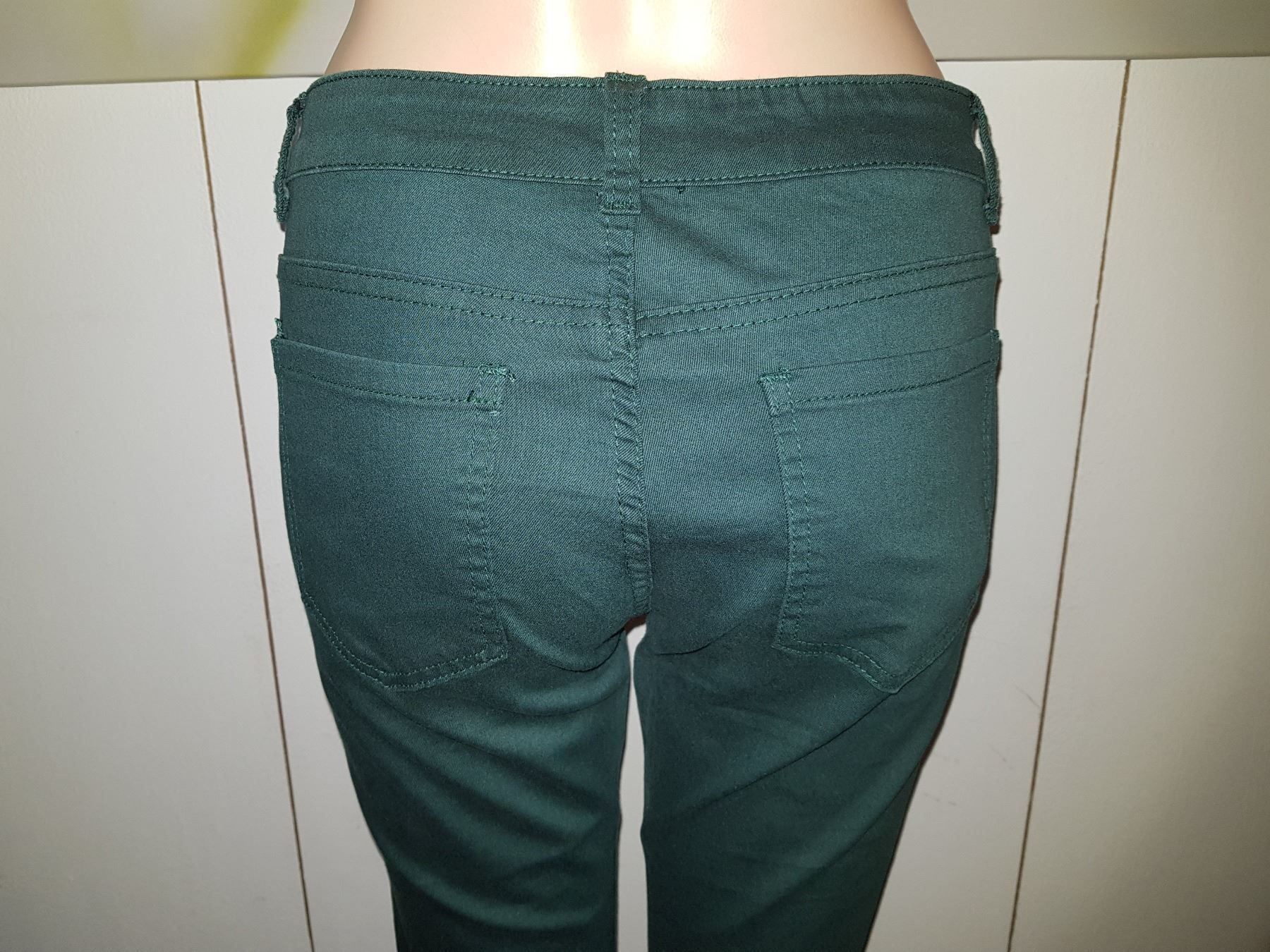 Jeans: Jeans CHICOREE    Taille/Grosse S – Usato da Cossonay-ville venduto da Super-Price-Quality 7