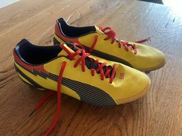 Fussball-Stollenschuhe / Töggelischuhe
