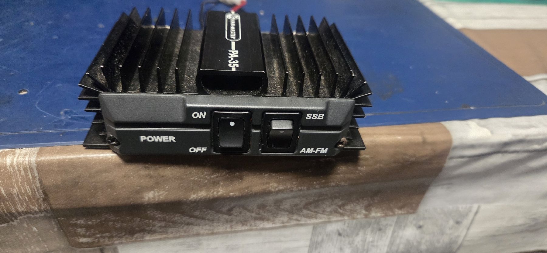 Technique de radiocom: linear Amplifier – D'occasion à Holziken par Baumannd 3