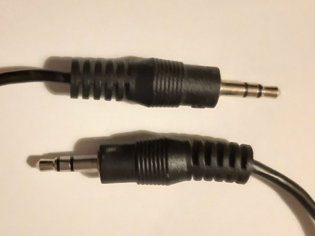 Cavi: 3,5 mm AUX Kabel – Usato da Wila venduto da myquaso 3