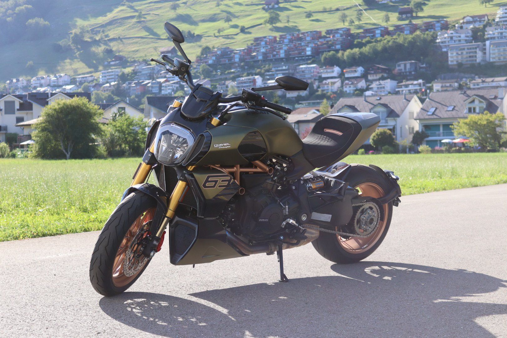 Ducati Strasse: Ducati Diavel 1260 Lamborghini – Gebraucht aus Ennetbürgen von boixosnois 1