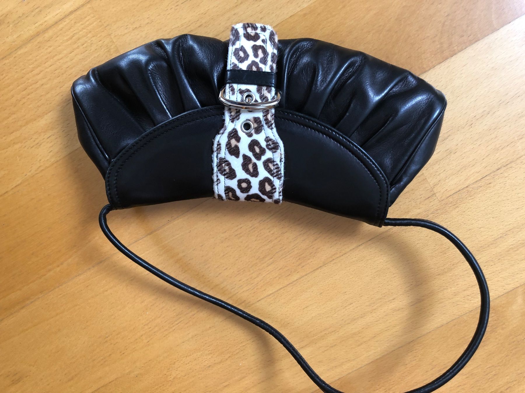 Borse da donna: Tasche Clutch Damentasche LP 89.- – Usato da Buchs-ZH venduto da Birikina 2