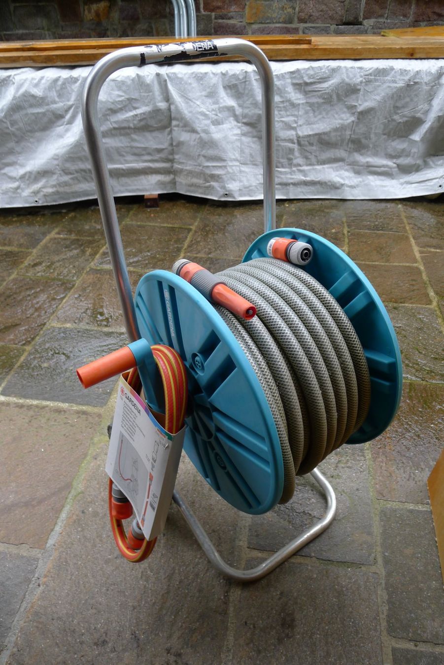 Gardena Gartenschlauchrolle mit Zubehör (Gebraucht) in Udligenswil für CHF 20 – nur Abholung auf Ricardo kaufen