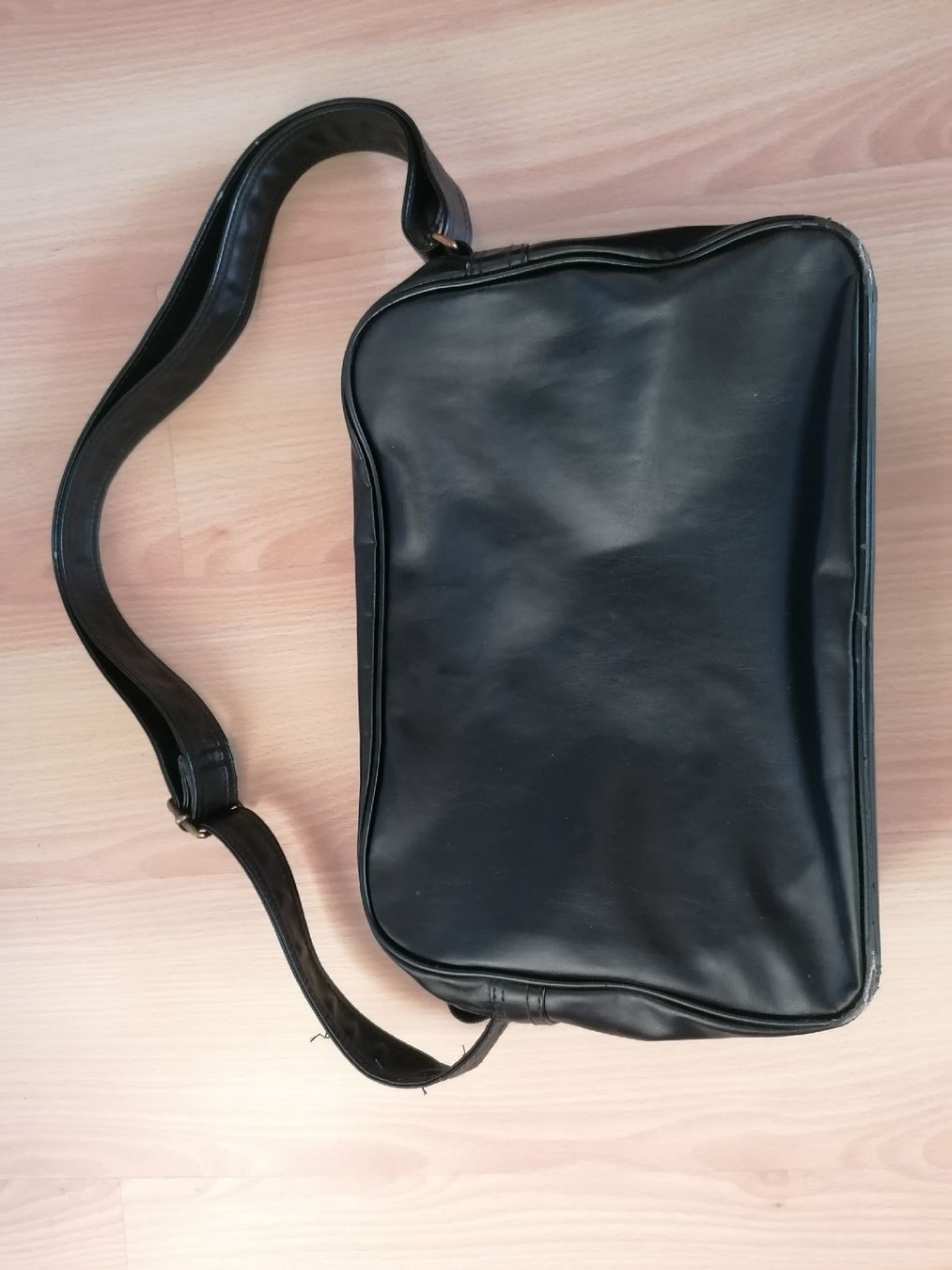 Adidas Borse: Adidas Tasche – Usato da Burgistein venduto da Dancer77 4