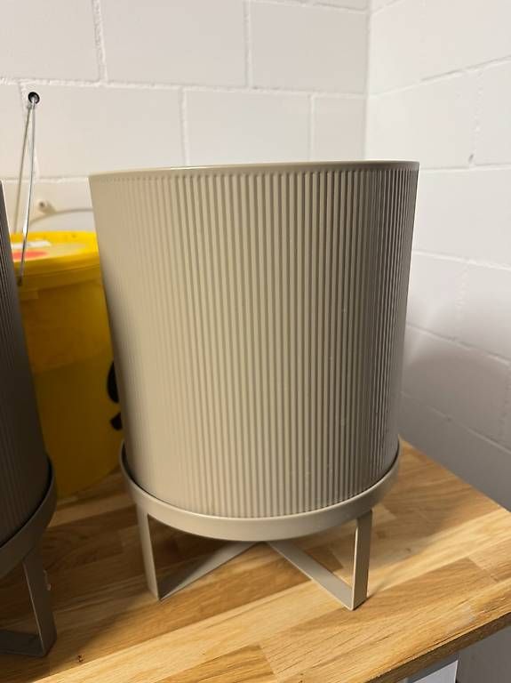 Ferm living Vasi per fiori: Ferm Living Bau Blumentopf - Cashmere – Usato da Grüningen venduto da Neuundalt