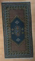 Wunderschöner, blauer Orientteppich – bringt Wärme ins Haus!