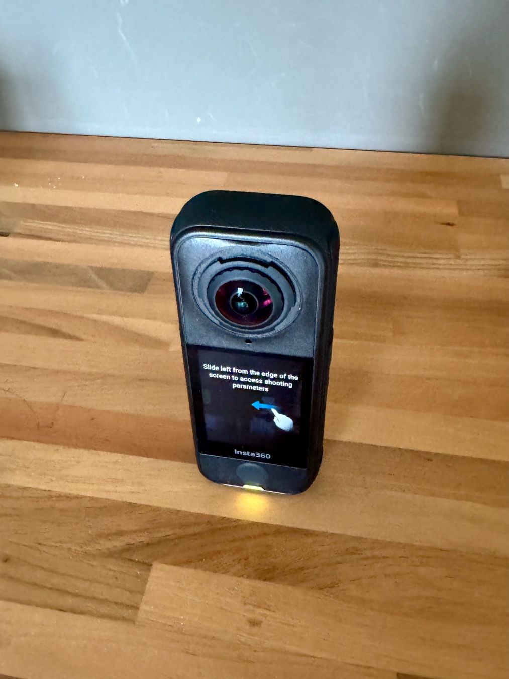 Insta360 Action Cam: Insta360 X4 Air & Mini Remote & Ladegerät - neuwertig – Usato da Belmont-sur-Lausanne venduto da affecoco 5
