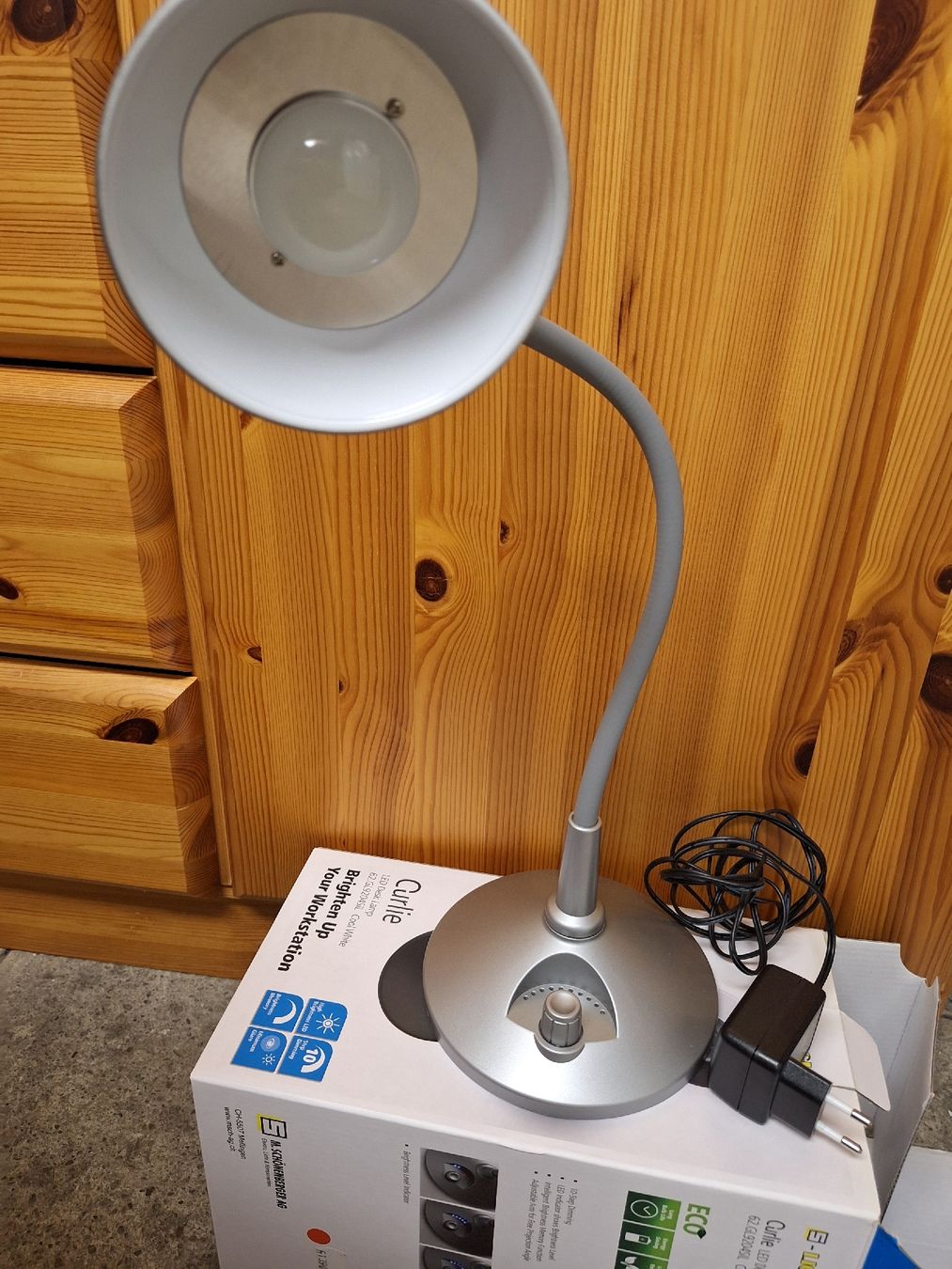Lampade: E-Light Curlie LED Tischlampe – Nuovo e nell'imballaggio originale da Niederglatt ZH venduto da Moeb-7 1