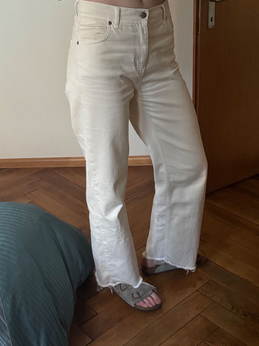 Jeans: High-rise Jeans – Gebraucht aus Basel von rut_5mx2