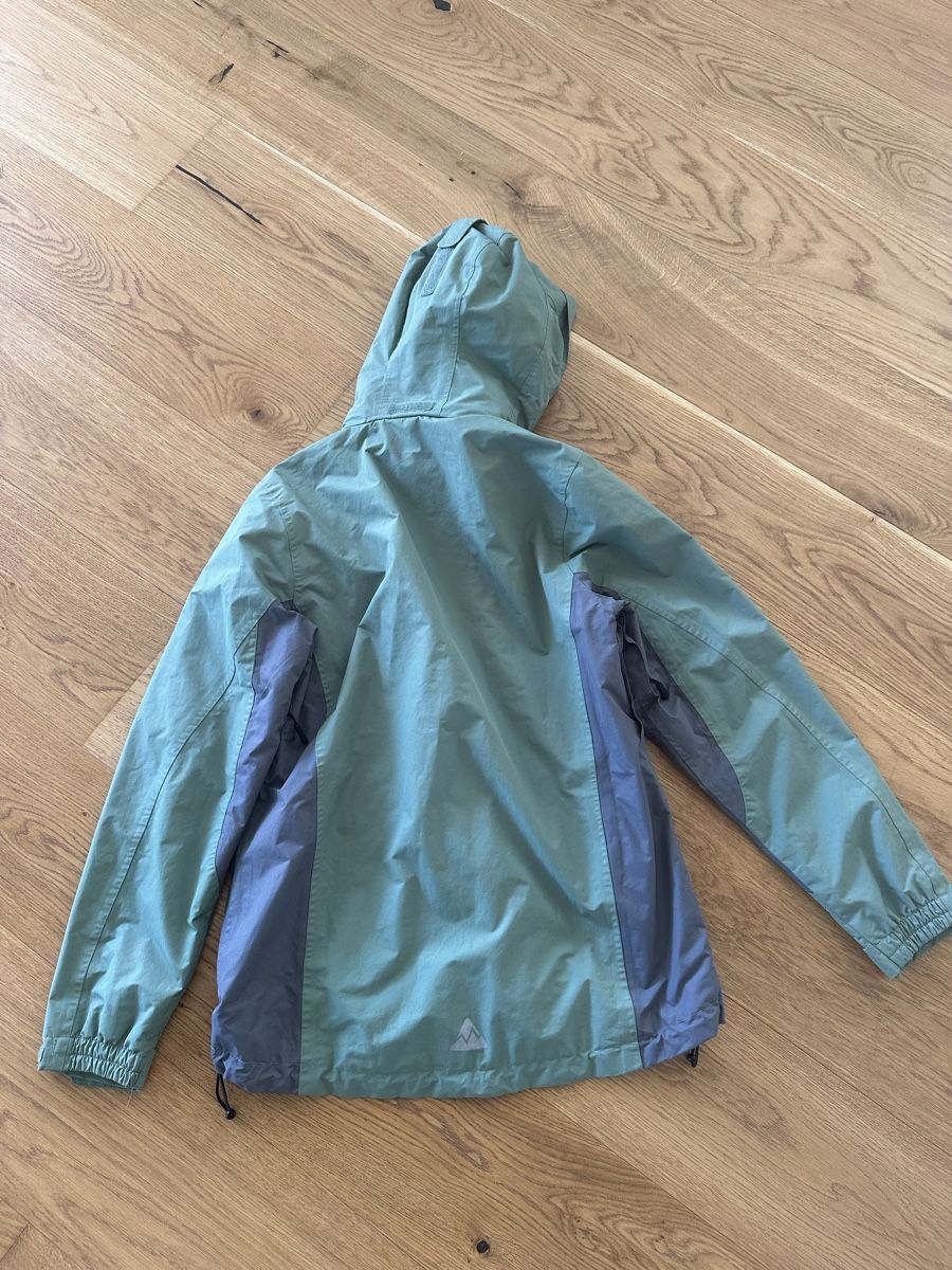 Jacken: Jacke – Gebraucht aus Brütten von Estuenggi 1
