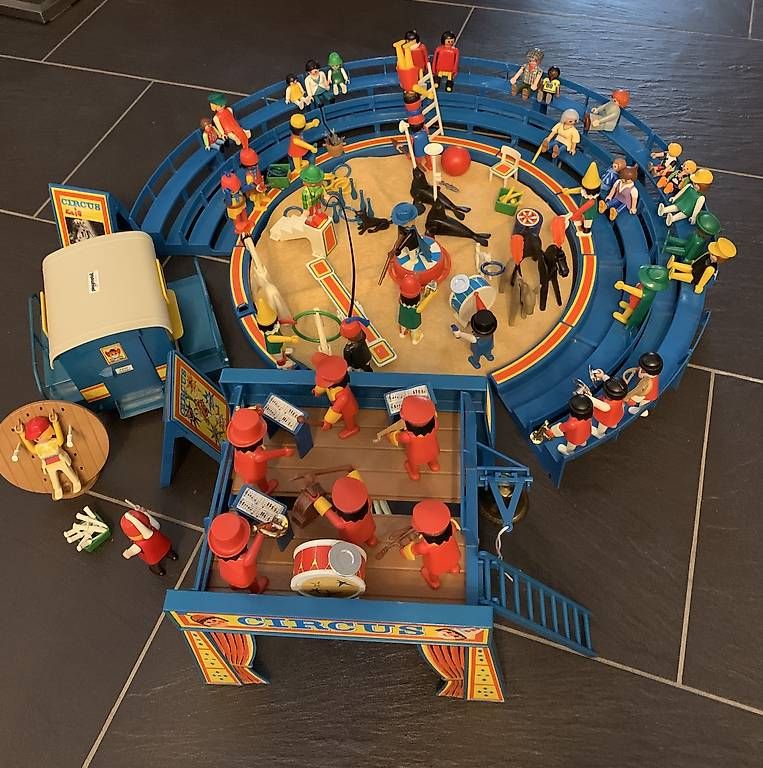 Playmobil Giocattoli: Playmobil riesen Zirkusset – Usato da Bättwil venduto da ulr_gtc9