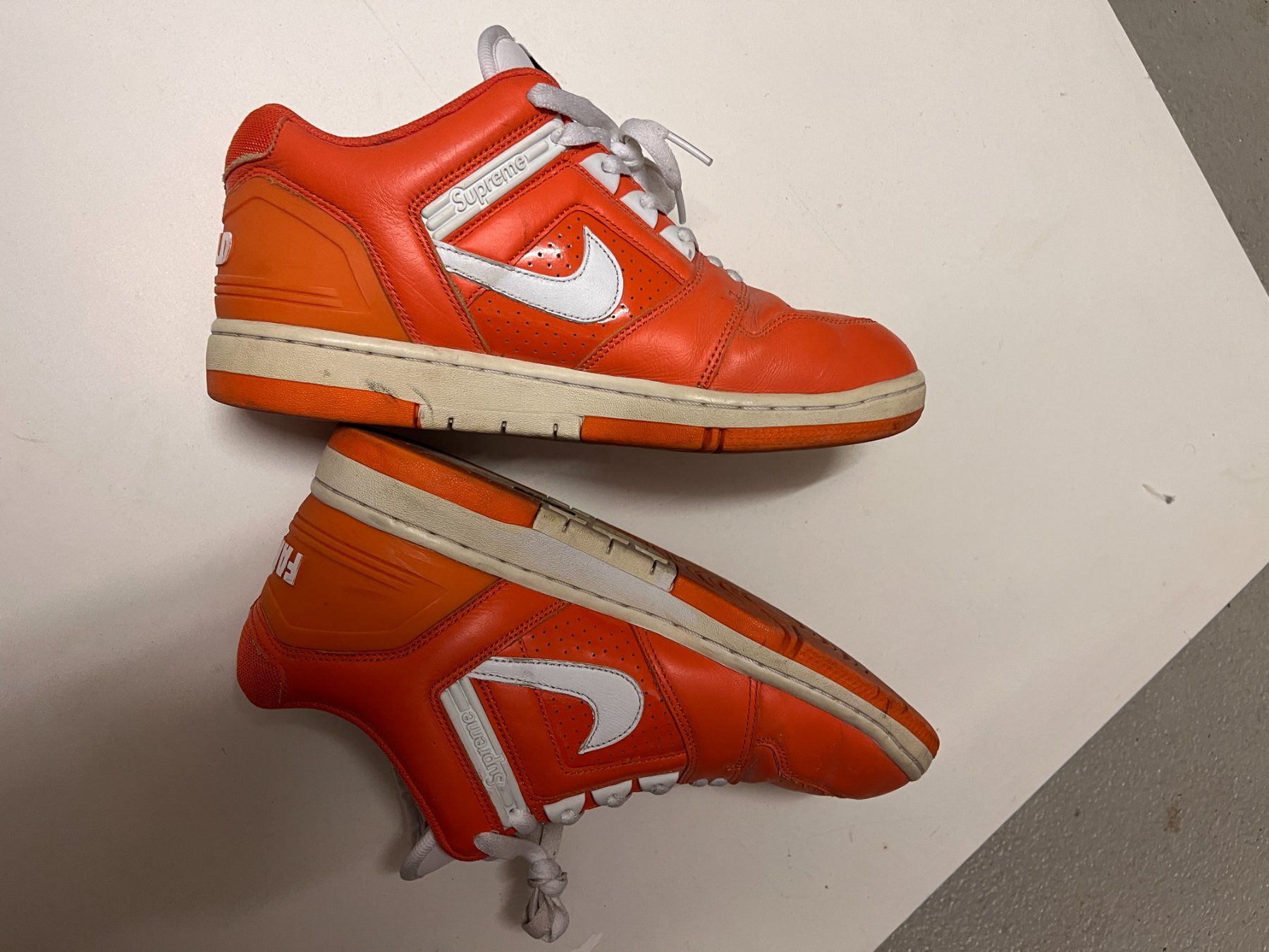 Supreme Herrenschuhe: Nike SB Dunk Low Supreme World Famous orange – Gebraucht aus Jona von Humpimumpi 7