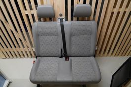 Volkswagen Transporter T5, 2er Sitzbank mittlere Reihe