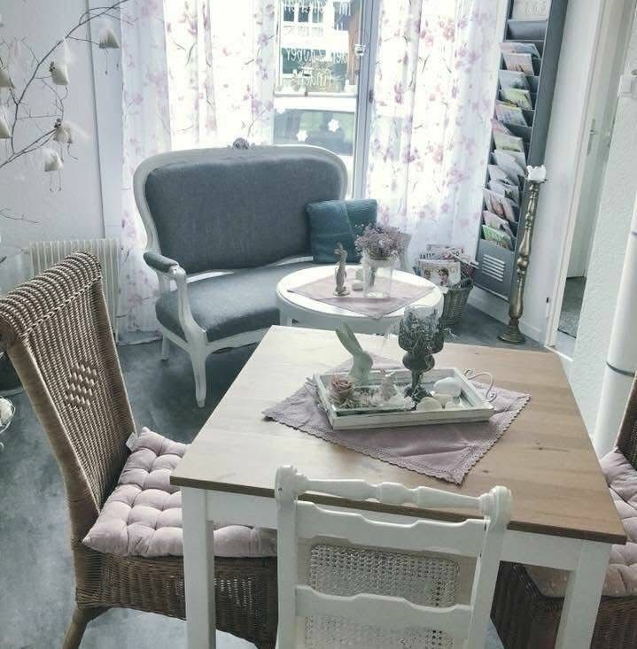 Sofas: Antikes Sofa mit Tisch  – Gebraucht aus Schwendibach von didu12