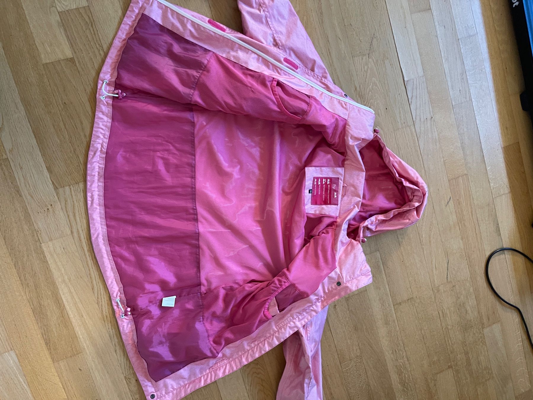 Giacche: Big Tramps Regenjacke 38 – Usato da Buchs AG venduto da Swiesandra 1
