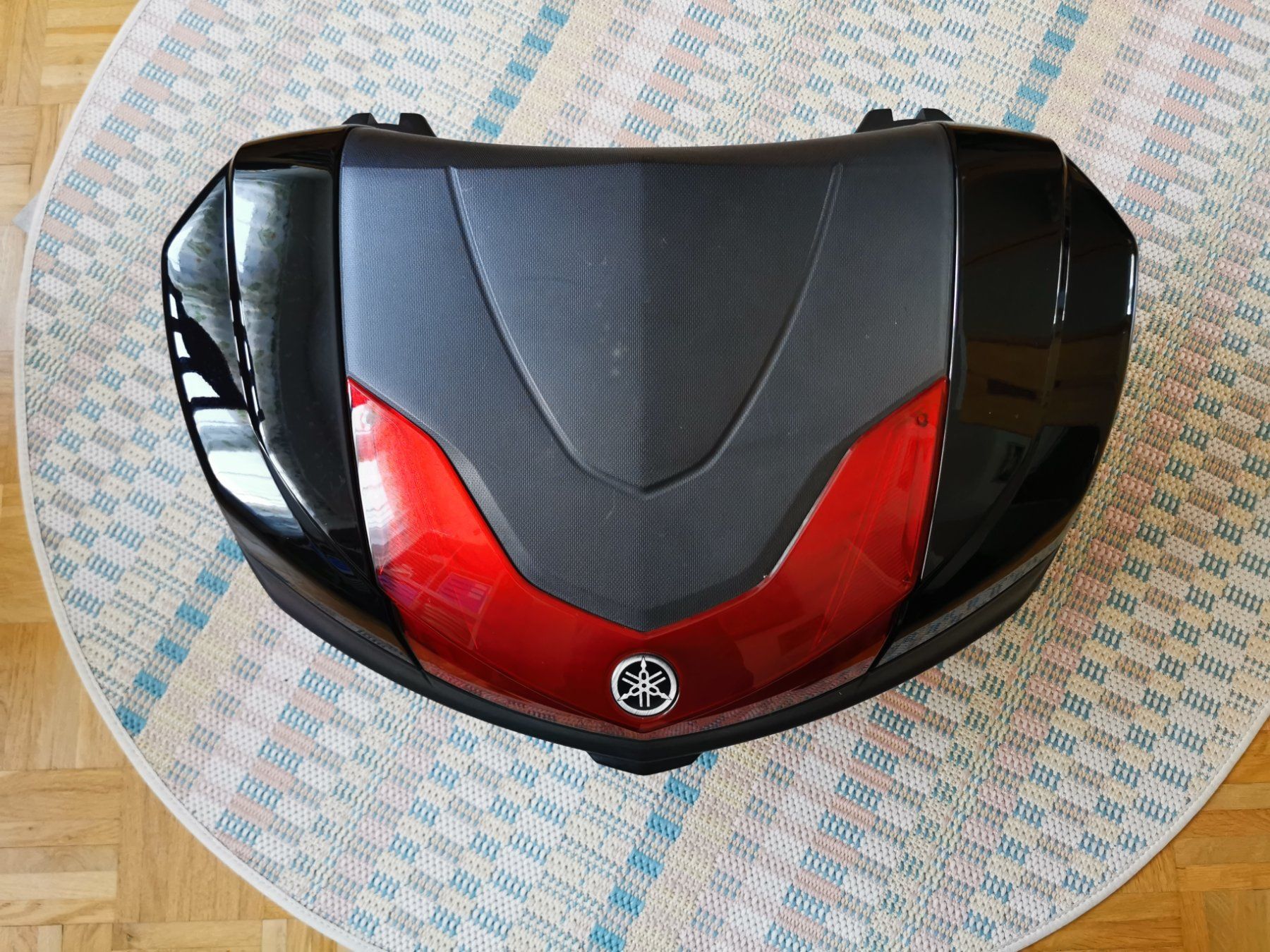 Yamaha Topcase: Top case Yamaha noir, 50 litres – Usato da Genève venduto da pie_9syz 3