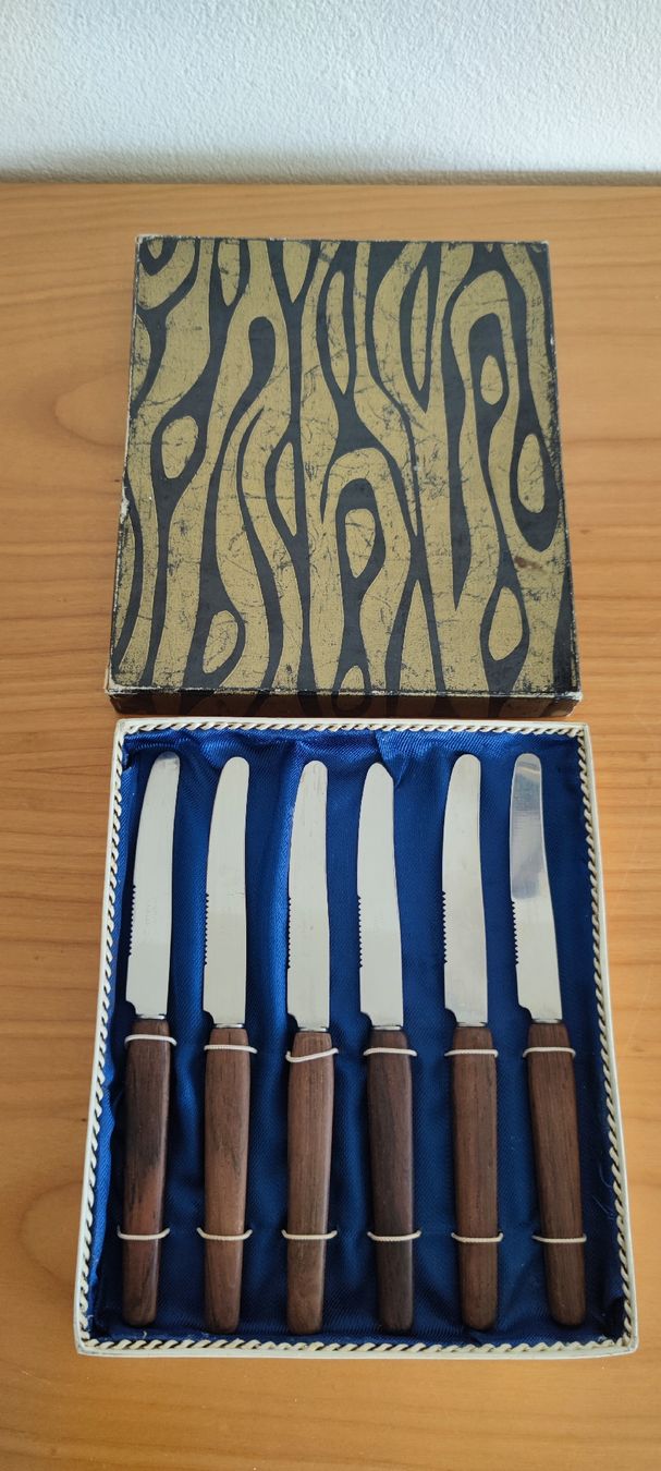 Solingen Coltelli: 6 Stück Solinger Messer-Set, Holzgriff – Usato da Stäfa venduto da Rampensau 2