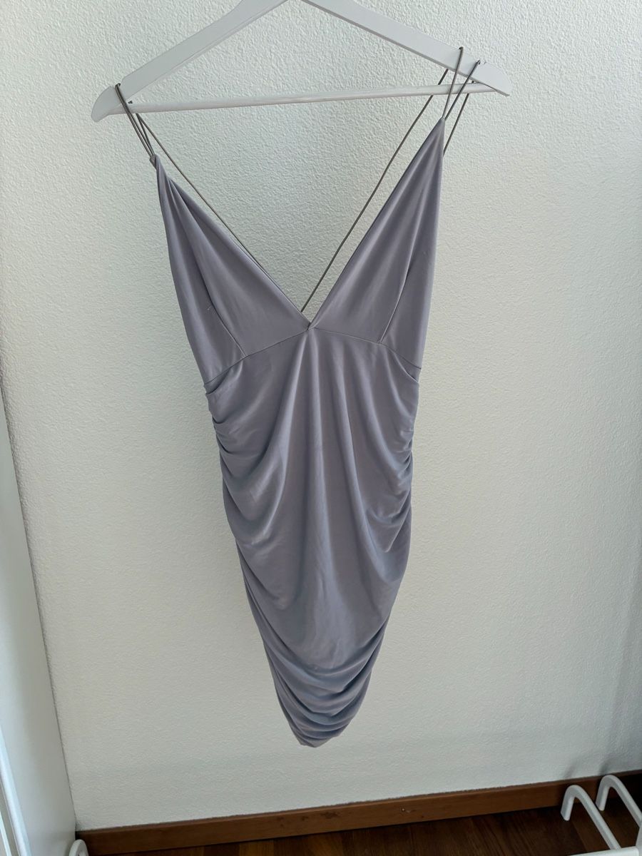 Vestiti: Robe Missguided courte drapée gris taille standard – Usato da Zürich venduto da bia_m6bq