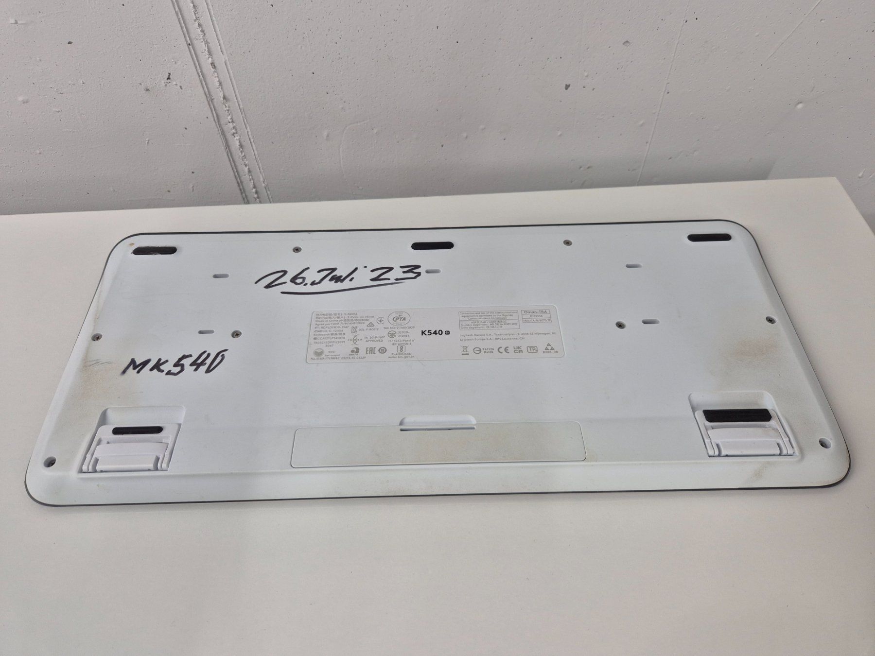 Logitech Tastiere: Logitech K540 Tastatur + Unifying Empfänger – Usato da Sitterdorf venduto da Lenggi7 1