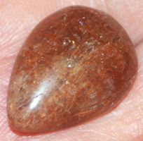 Cabochon L-6009 – Erdbeerquarz 23x16,5mm 20,85 Karat