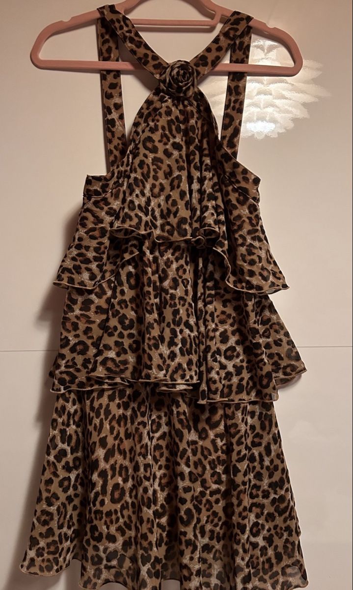 Vero Moda Robes: Leopard Print Tiered Halter Dress – Neuf (Voir description) à Glattbrugg par Lara_G06