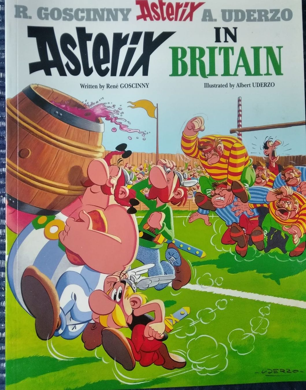 Fumetti: ASTERIX in BRITAIN. Englisch NEUWERTIG. Kinderbuch Comics – Usato da Zürich venduto da Flitzi2005