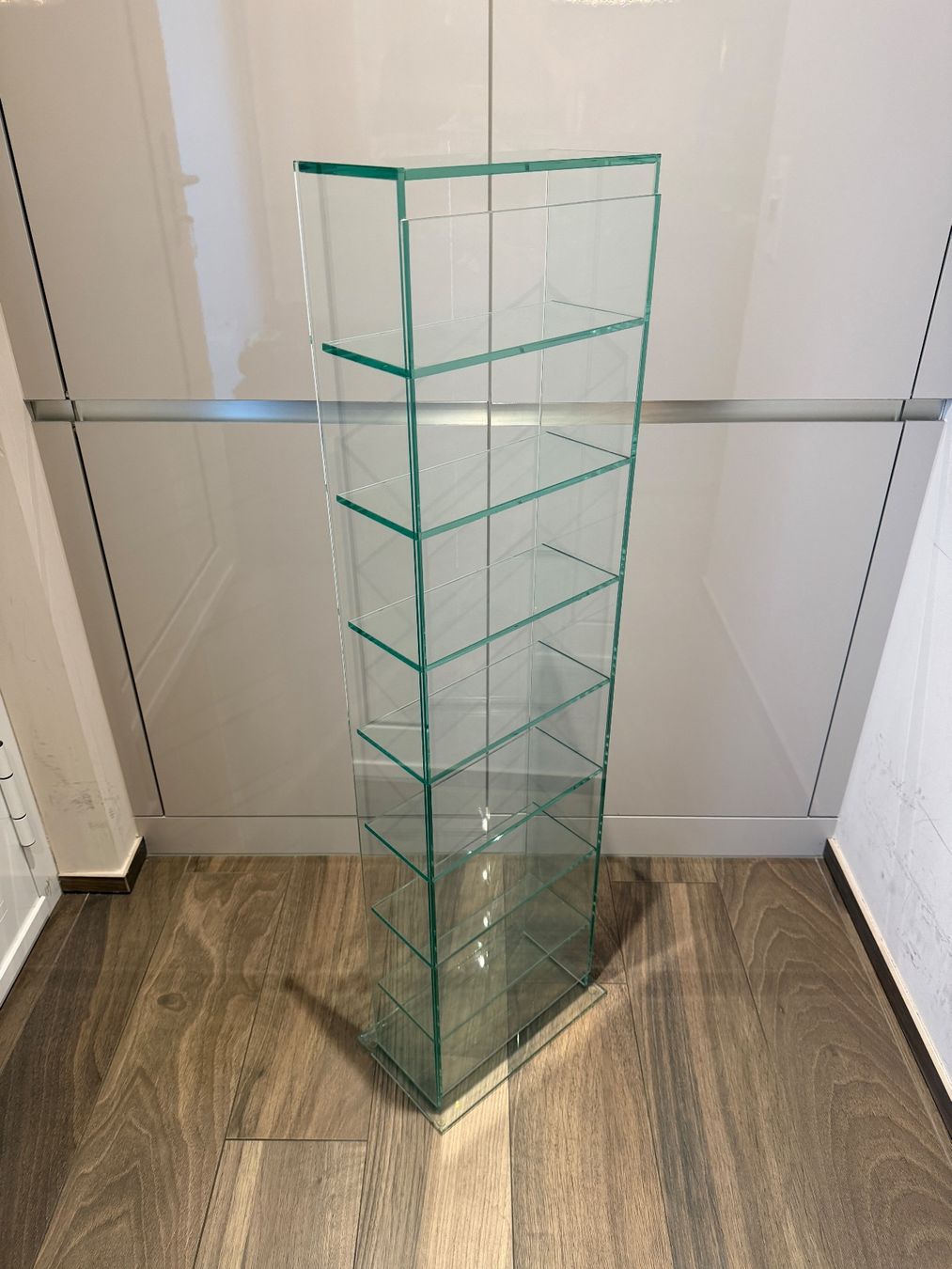 Scaffali: CD Regal aus Glas – Usato da Horgen venduto da Auction-Kings 4