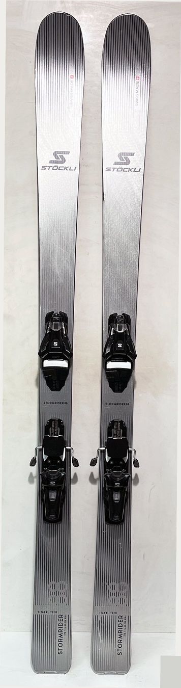 Stöckli Sci: Stöckli STOTMRIDER 88   175 cm; Model 2024 – Usato da Brüttisellen venduto da SkiverkaufStepan