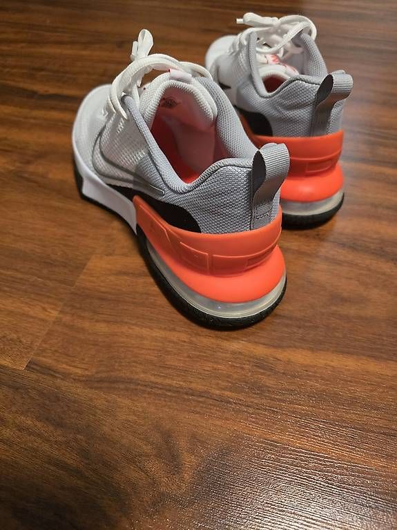 Chaussures hommes: Nike Air Max grösse 45 – D'occasion à Flums par bue_6bjt 3