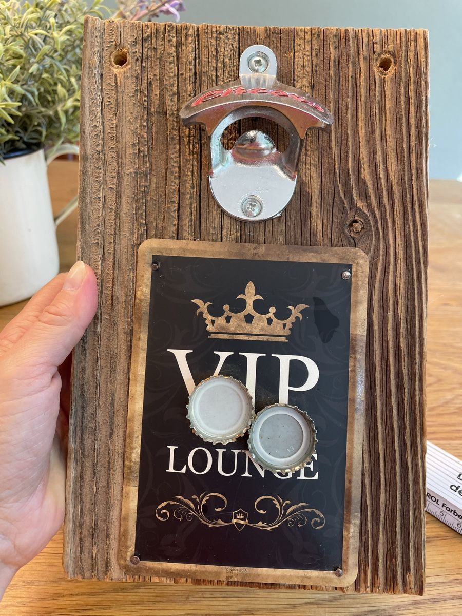 Tutte le decorazioni: Flaschenöffner Holz Deko VIP Lounge – Usato da Niederbüren venduto da poschti 3