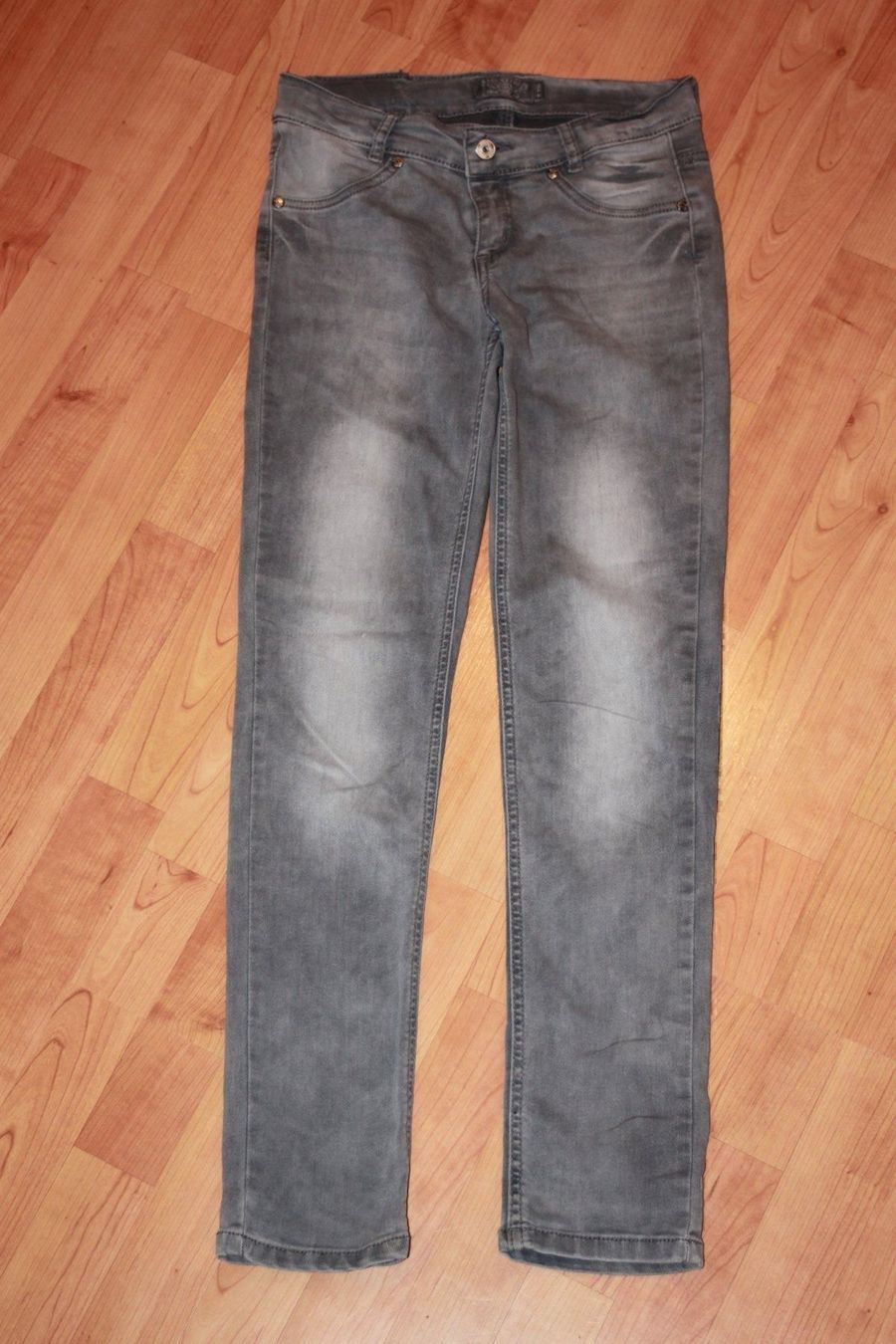 Hosen: hellgraue Jeans 164 Blue Effect – Gebraucht aus Wenslingen von Strick4Alpaca