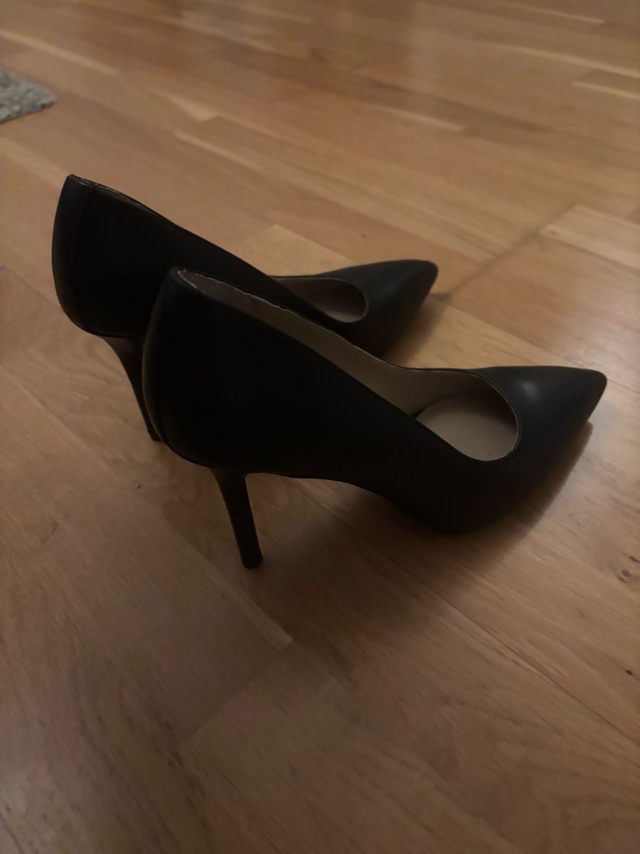 Ralph Lauren Scarpe da donna: Schwarze Leder Pumps von Ralph Lauren – Nuovo (secondo la descrizione) da Zumikon venduto da lar_h5tb 7