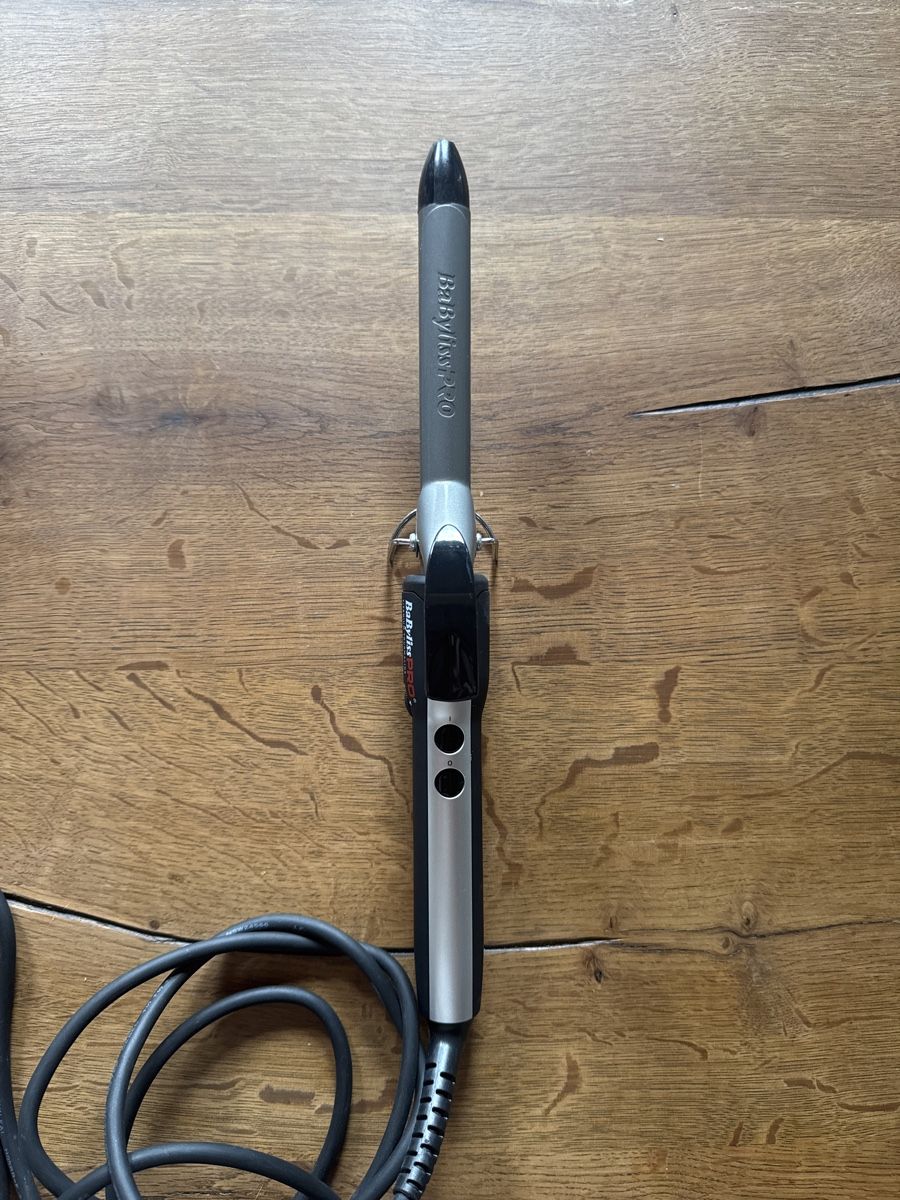 BaByliss Piastre & Arricciacapelli: BaByliss Pro - Digital Titanium Turmalin 19mm – Nuovo (secondo la descrizione) da Rohrbachgraben venduto da kae_5lhf