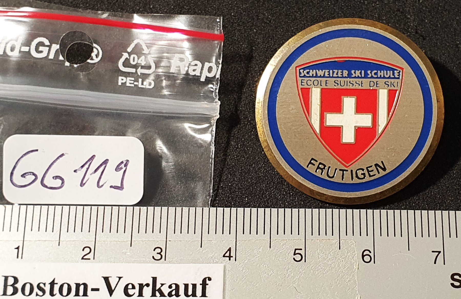 Placchette & Badge: GG119 - Alte Plakette Schweizer Ski Schule Ecole FRUTIGEN – Usato da Reinach BL venduto da Boston-Verkauf 3