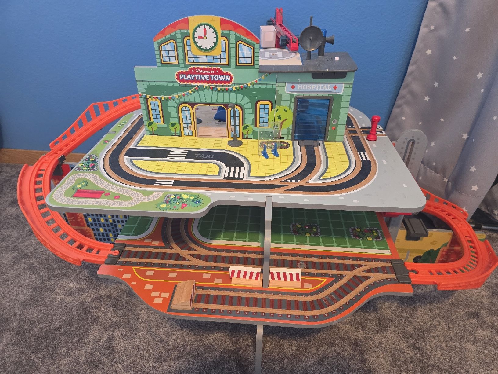 Giocattoli: Riesen Spielbahn Playtime Town – Usato da Unterentfelden venduto da Panda-87